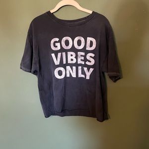MAKE AN OFFER! Good Vibes Only tee, size L, navy, in perfect condition
